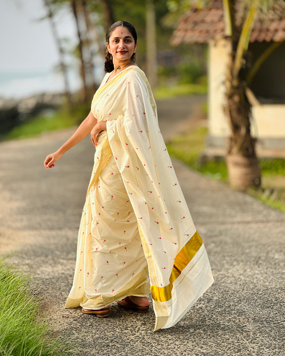 Thechipoo Printed Cotton Saree